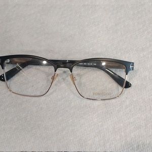 Tom Ford Glasses TF 5323 002